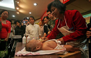 China Eximbank to launch 5b yuan-denominated bonds in HK