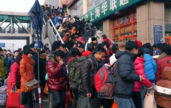 2012 Spring Festival travel rush begins