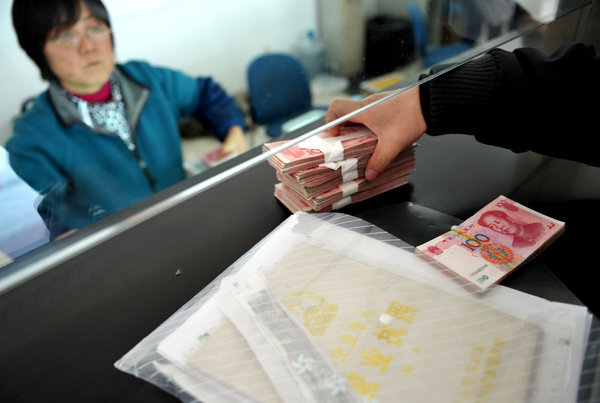 Shanghai drivers pay 60,000 yuan for plate