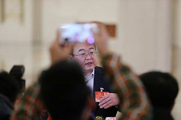 Anti-graft drive to target govt officials hiding abroad