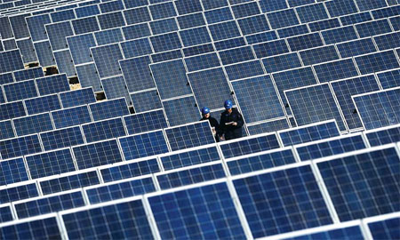Qinghai Special: Sun rising on Qinghai's solar power industry