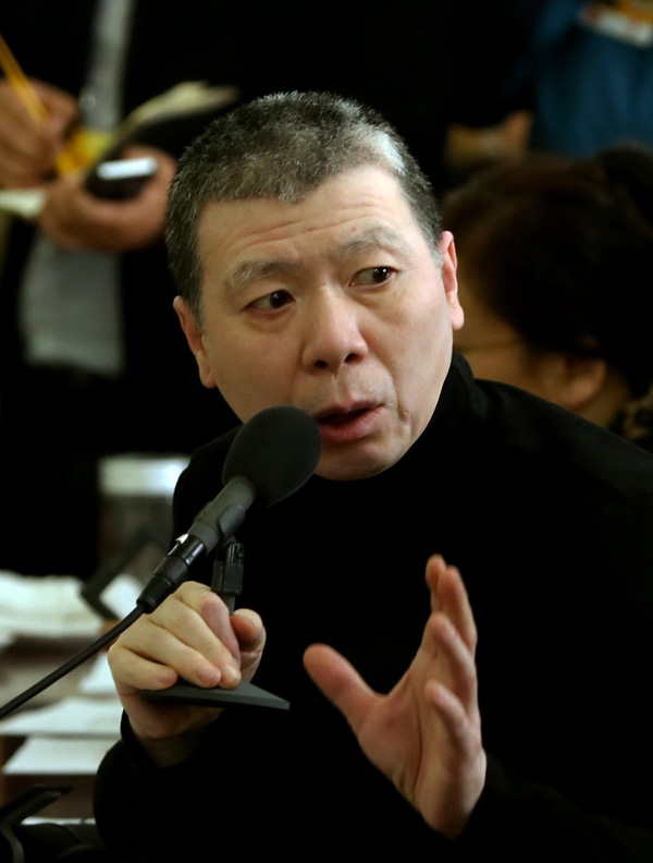 Director puts Chinese characters in spotlight