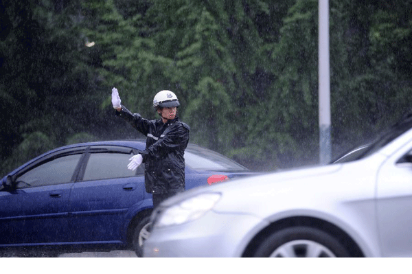 Red alert for torrential rain issued in Guiyang