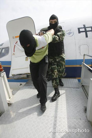 Anti-hijacking exercise in Wuhan