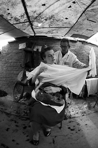 Photo album showcasing 60 years of new China launched