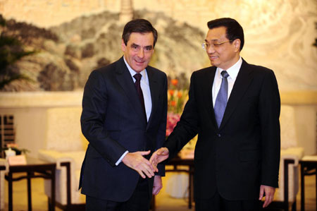 Visiting French PM meets Chinese leaders