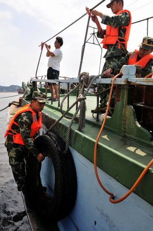 China issues alert for strong typhoon Fanapi