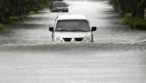 Megi strands over 500 mainland tourists in Taiwan