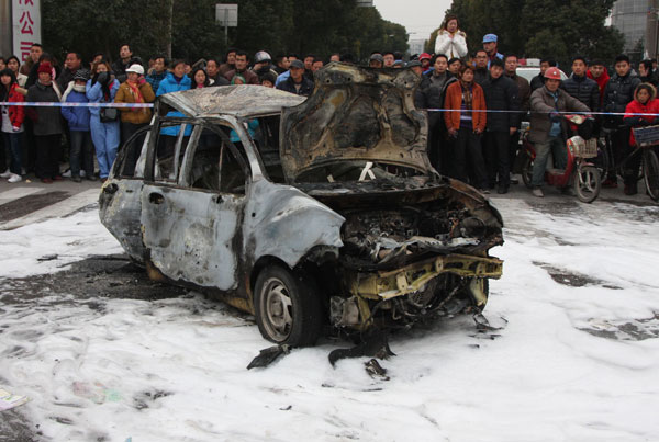 Drunken driver kills three in pileup