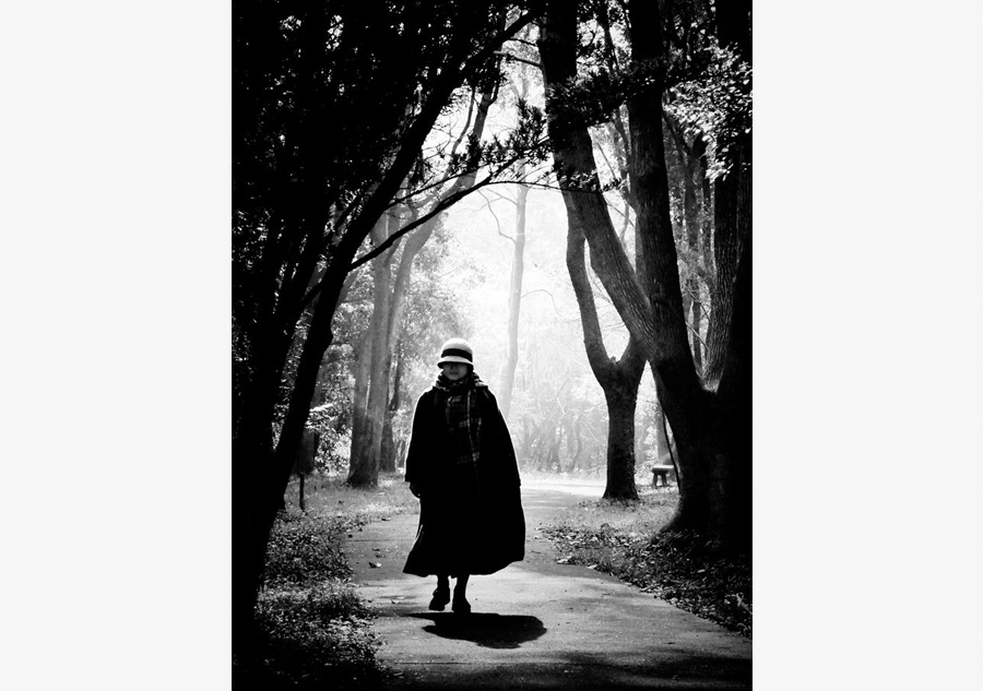 Think all Chinese <EM>dama</EM> do is dance, buy gold? Think again