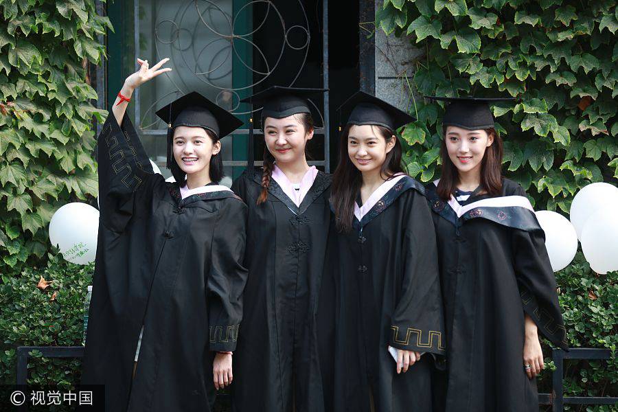 Cute faces create a feast for the eyes