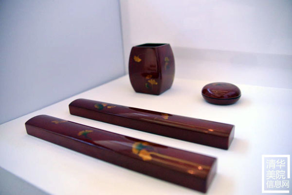 “‘中國(guó)非物質(zhì)文化遺產(chǎn)傳承人群研修研習(xí)計(jì)劃’試點(diǎn)成果匯報(bào)展”在清華美院隆重開(kāi)幕