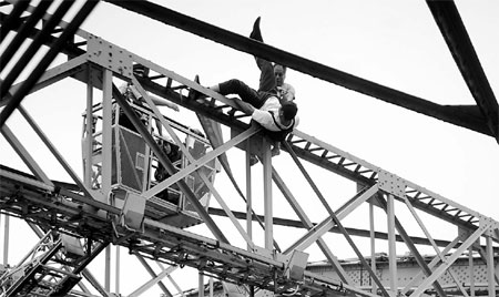 Would-be jumper gets 'helping' hand