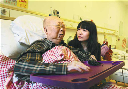 Dying old man's dream to travel world fulfilled