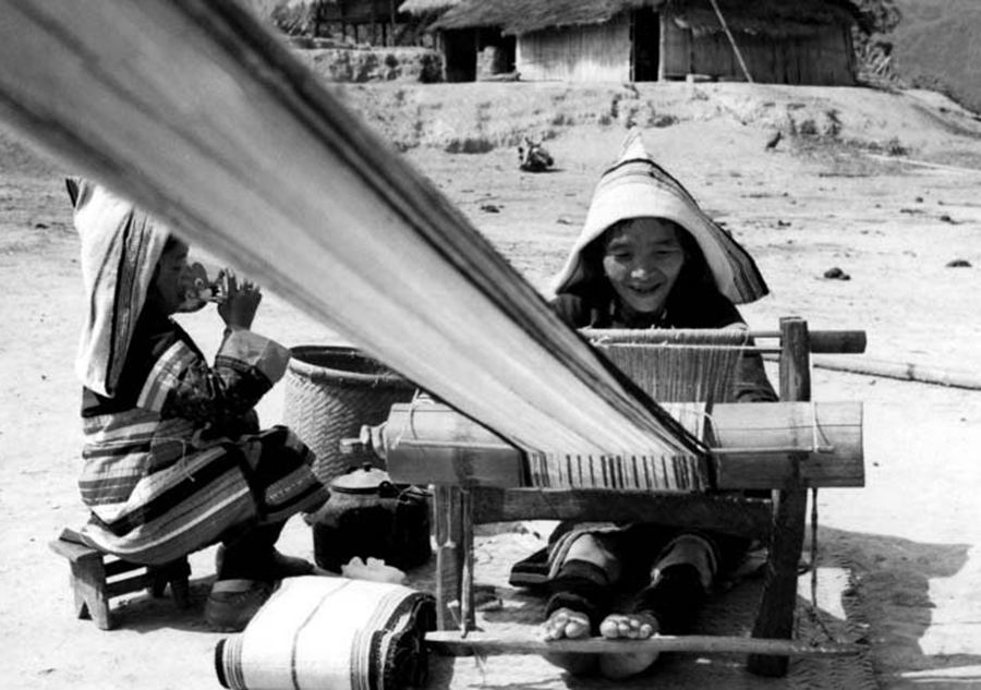 Historical photos of 56 ethnic groups in China (Part Ⅳ)