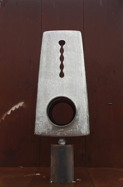 Artist showcases sculpture, ink works in solo exhibition