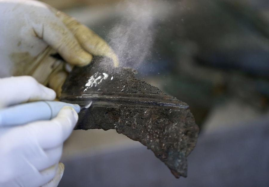 Ancient nobles' tomb excavated in Luoyang city