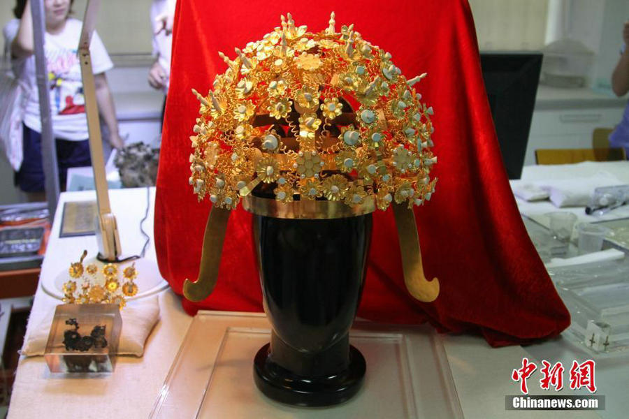 Crown of Empress Xiao of Sui Dynasty revealed