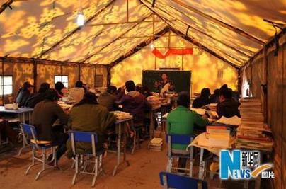 青海玉樹考生備戰高考　為夢想而努力