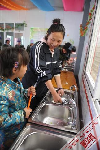 青海玉樹考生備戰(zhàn)高考　為夢想而努力