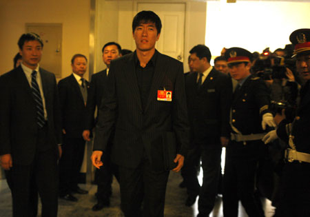 劉翔：第一次參加政協會議有點緊張[組圖]