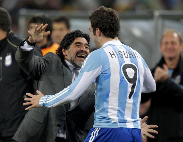 老馬盛贊阿根廷新9號：他是巴蒂克雷斯波結合體