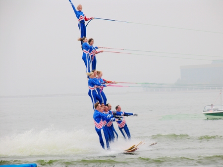 “魅力蘭山杯”2011中美澳藝術滑水對抗賽臨沂開賽