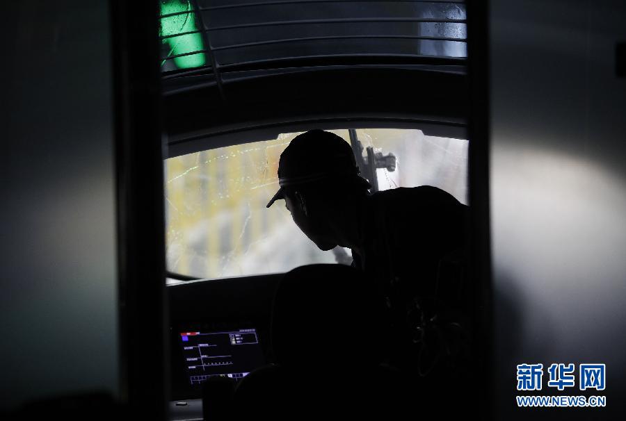 新春走基層 “動車神醫”張金發