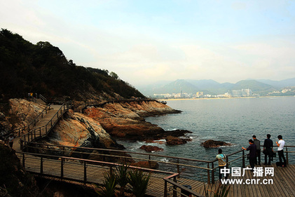 深圳鹽田海濱棧道5月貫通 迎大運再添美麗景致