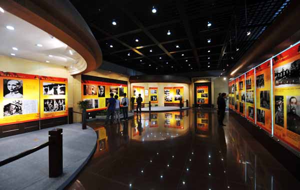 紀念辛亥革命100周年大型圖片展在韶山開展