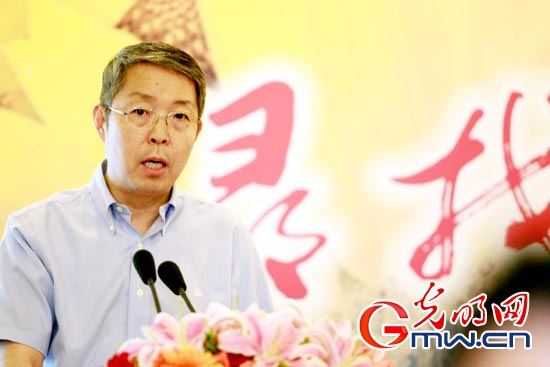 “尋找最美鄉村教師”大型系列公益活動在京啟動