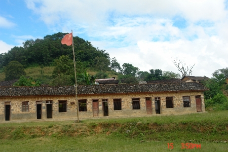 梁春林：營盤小學(xué)中的“雙語教學(xué)”