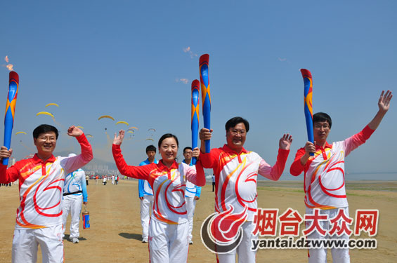 亞沙會(huì)火炬今日在煙臺(tái)傳遞 奧運(yùn)冠軍邢傲偉第一棒