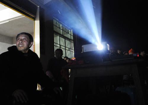 40年堅守大山深處的電影放映員