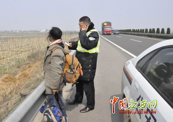 “雷鋒哥”呂凱：高速上的“螺絲釘”
