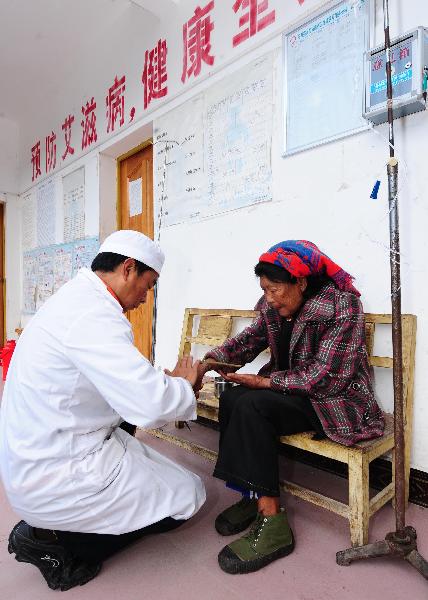 “溜索醫生”鄧前堆：只盼架起一座橋