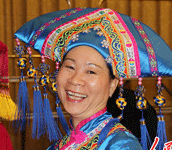 基層代表笑逐顏開(kāi)審議報(bào)告