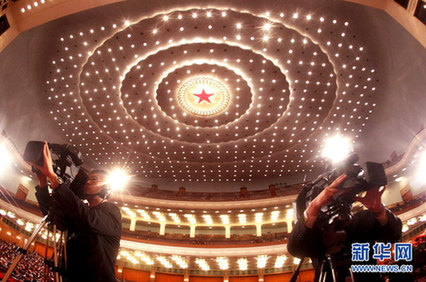 “長(zhǎng)槍短炮”盡顯神通