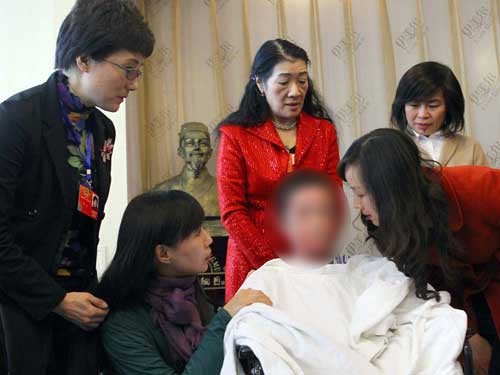 全國政協委員聯名提案呼吁加大毀容案件懲罰力度