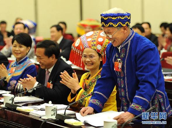 兩會花絮連連看：“換個角度也精彩”