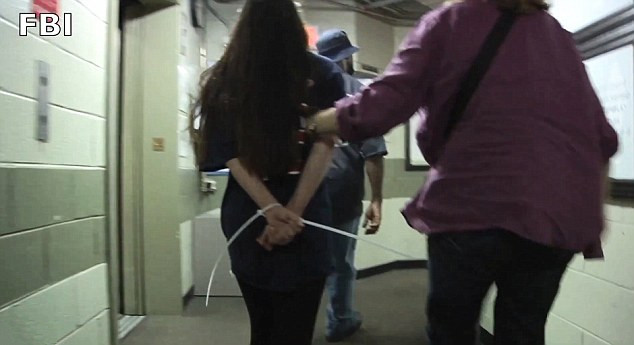 FBI全國(guó)嚴(yán)打兒童賣淫解救105人(組圖)