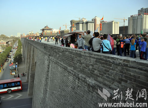 城墻開城門迎接第六屆網媒采訪團