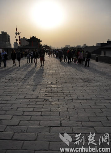 城墻開城門迎接第六屆網媒采訪團