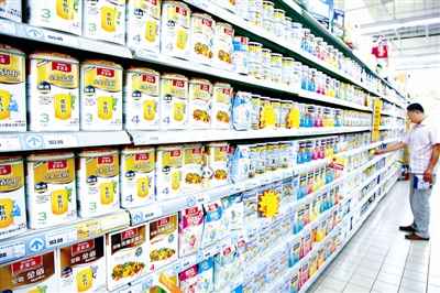 盤點十大網絡謠言 軍車進京、搶鹽風波上榜