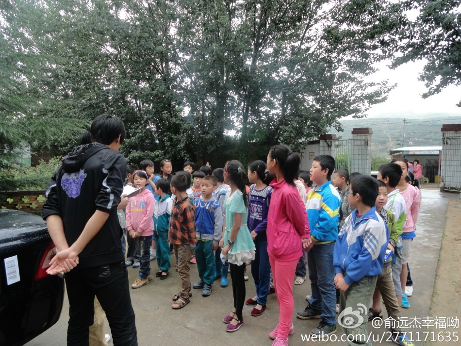 甘肅岷縣漳縣交界發(fā)生6.6級地震[組圖]