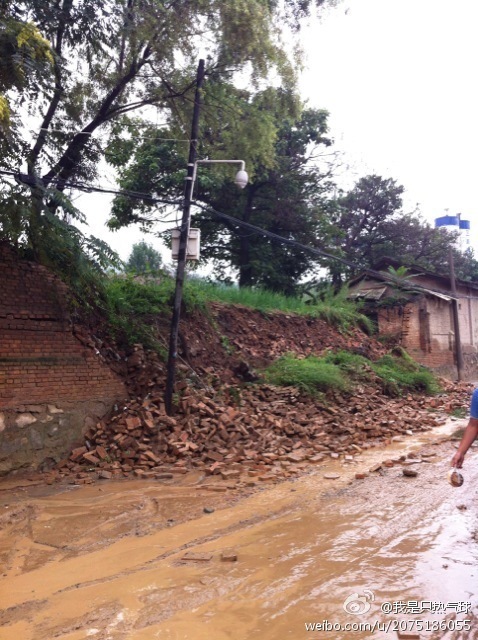 甘肅岷縣漳縣交界發(fā)生6.6級地震[組圖]