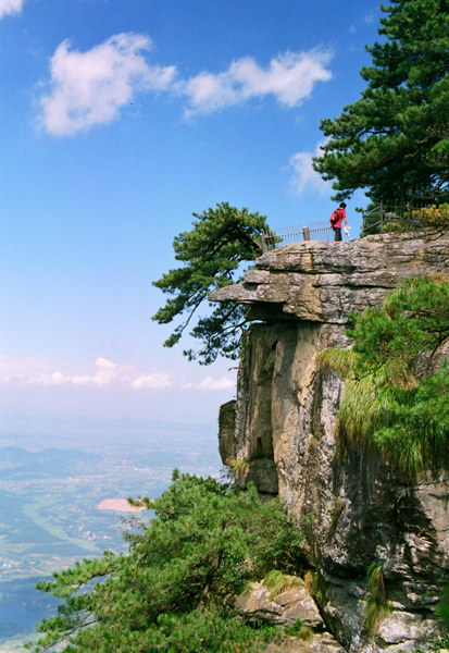廬山：不識廬山真面目 只緣身在此山中