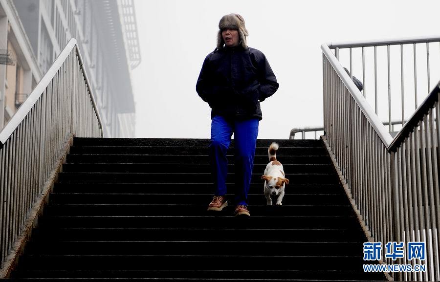 北京遭遇本月第4次霧霾天 空氣污染加重