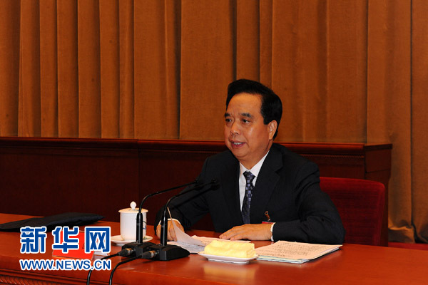 中國(guó)工會(huì)十六大舉行預(yù)備會(huì)議 李建國(guó)主持