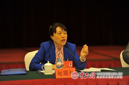 遼寧代表團(tuán)熱議中國工會第十六次全國代表大會祝詞與報告（圖）